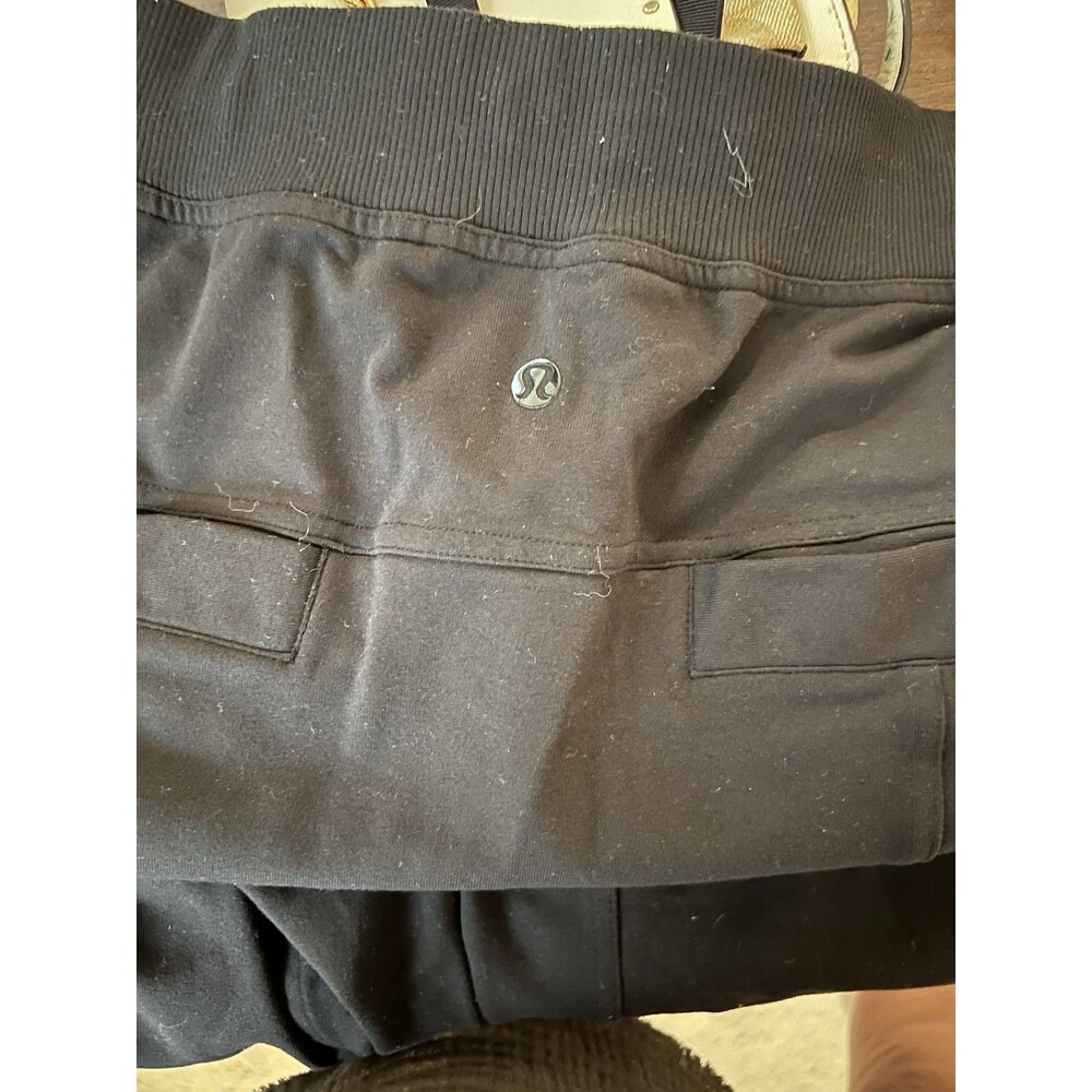 Lululemon Women’s Size 6 True Black Straight Leg‎ Joggers Rear And Side Pockets - Picture 8 of 8